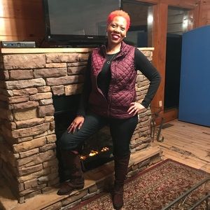 Meet your Posher, Stephanie